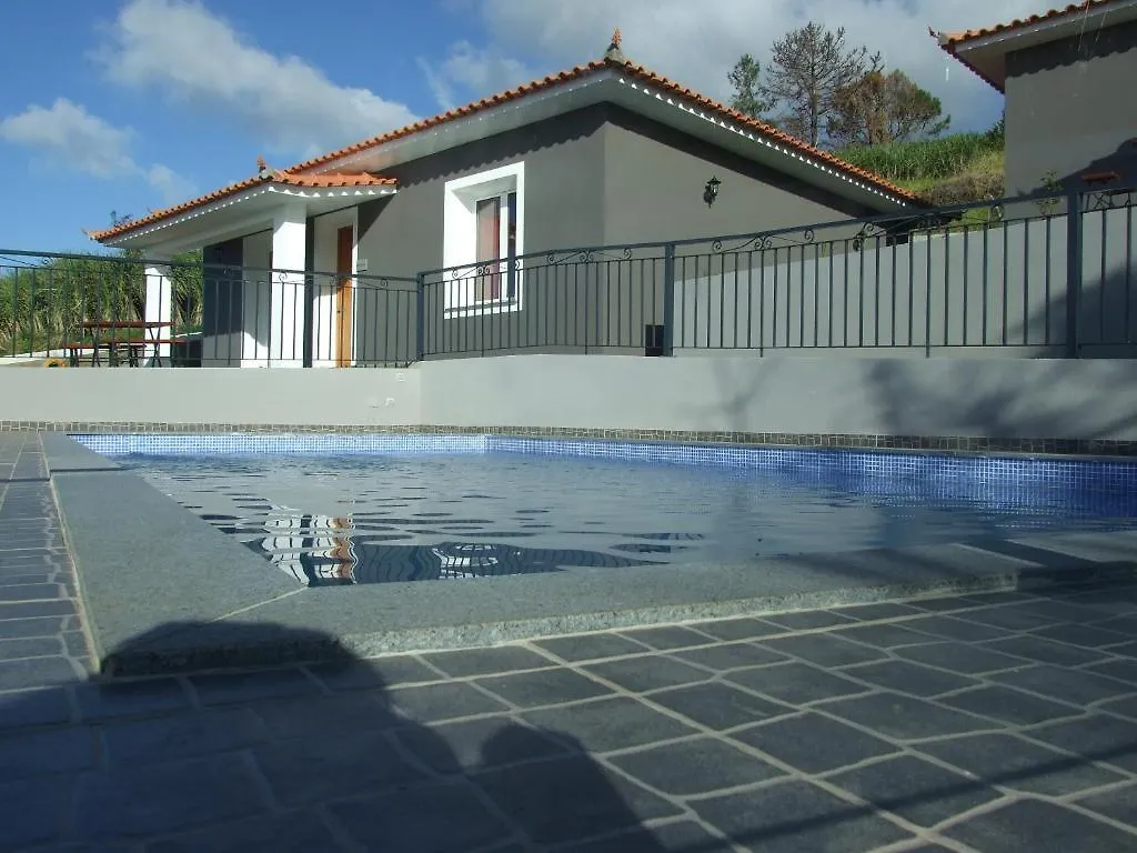 Paraiso das Flores Estreito Da Calheta 0*,